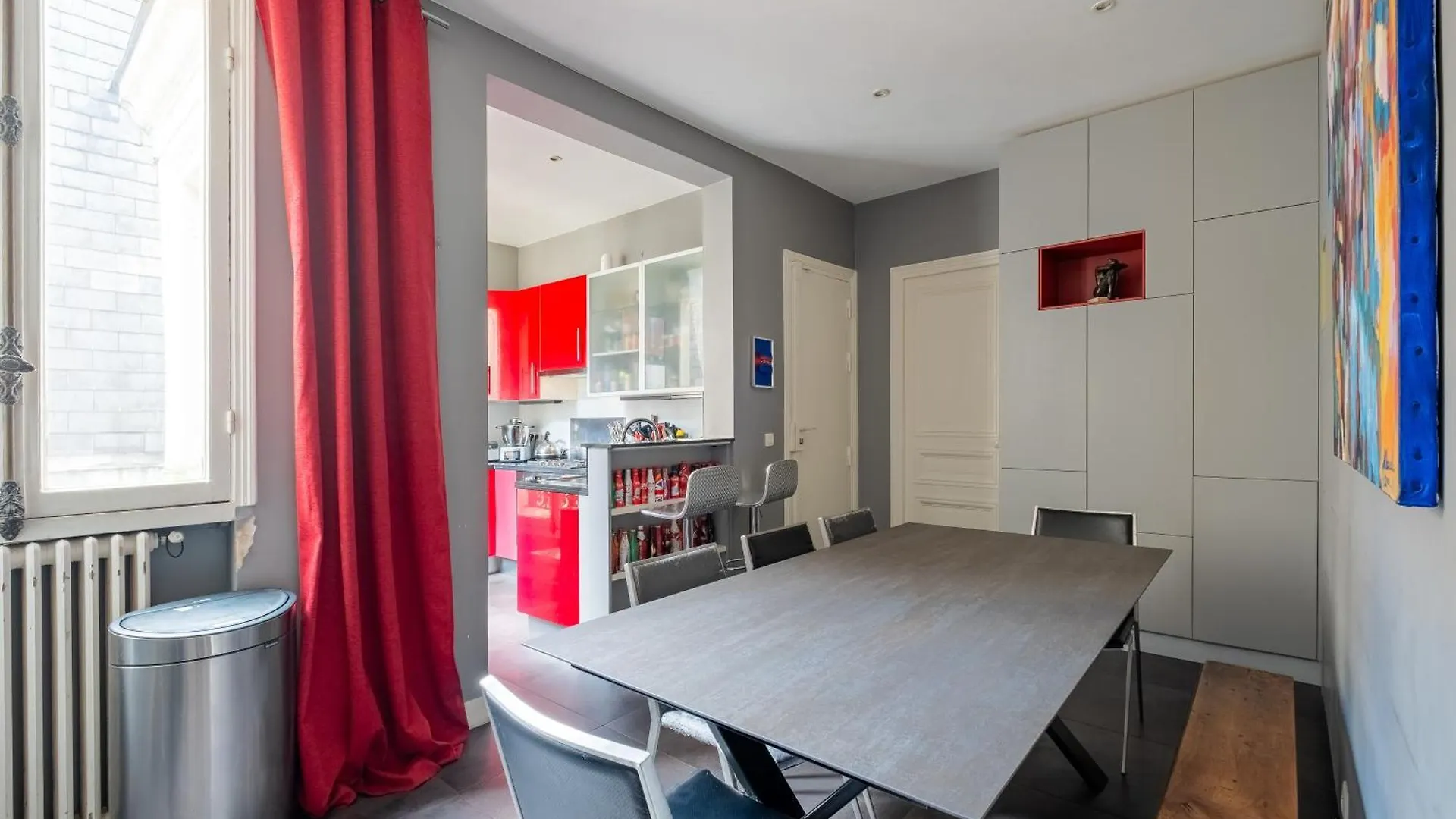 Veeve - The Artist's Appartement *
